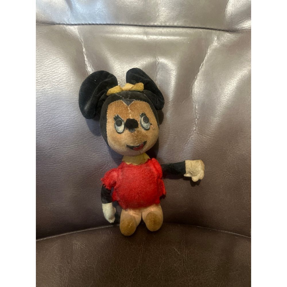 Vintage Minnie Japan plush
